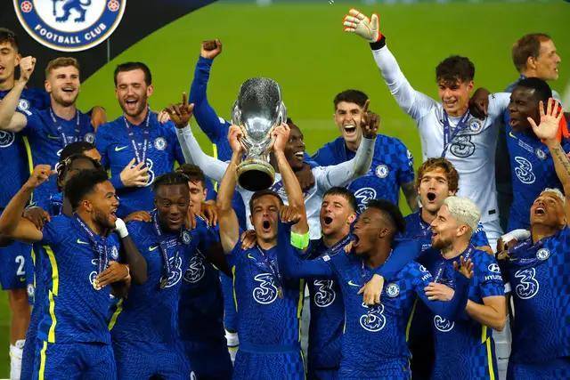 阿伦25+20骑士负热火 步行者大胜送活塞4连败