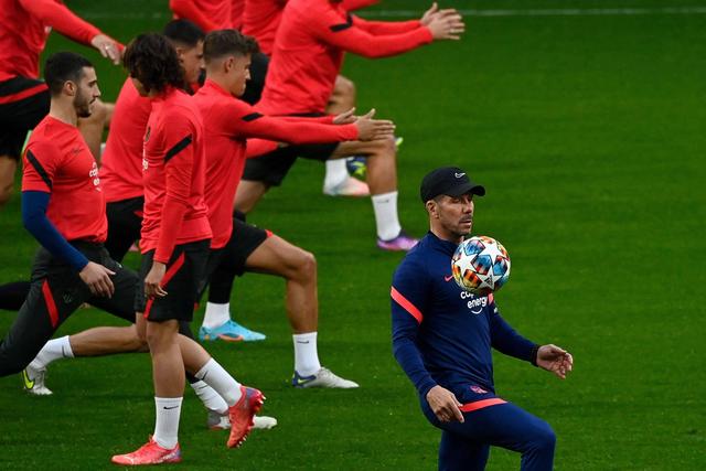 骑士克76人开季13连胜 唐斯46+10尼克斯负公牛